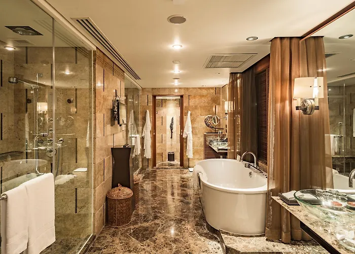 Conrad 5*