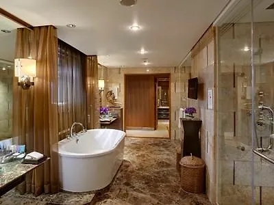 Conrad Hotel 5*