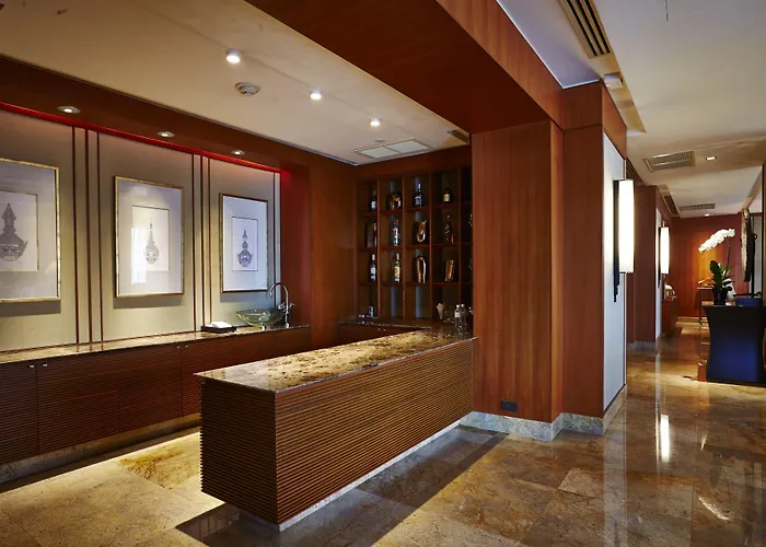 Conrad 5*